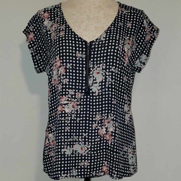 My Michelle Cap Sleeve V-Neck Blouse Size Medium - Picture 1 of 6